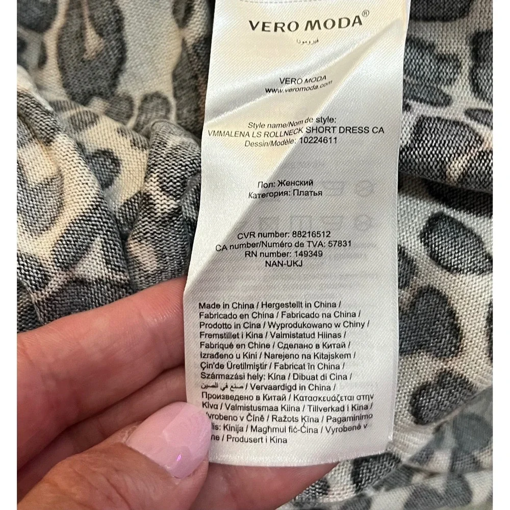 Vero Moda Leopard Print Dress Turtleneck Long Sleeve‎ Casual Mini Size Small - Picture 8 of 8